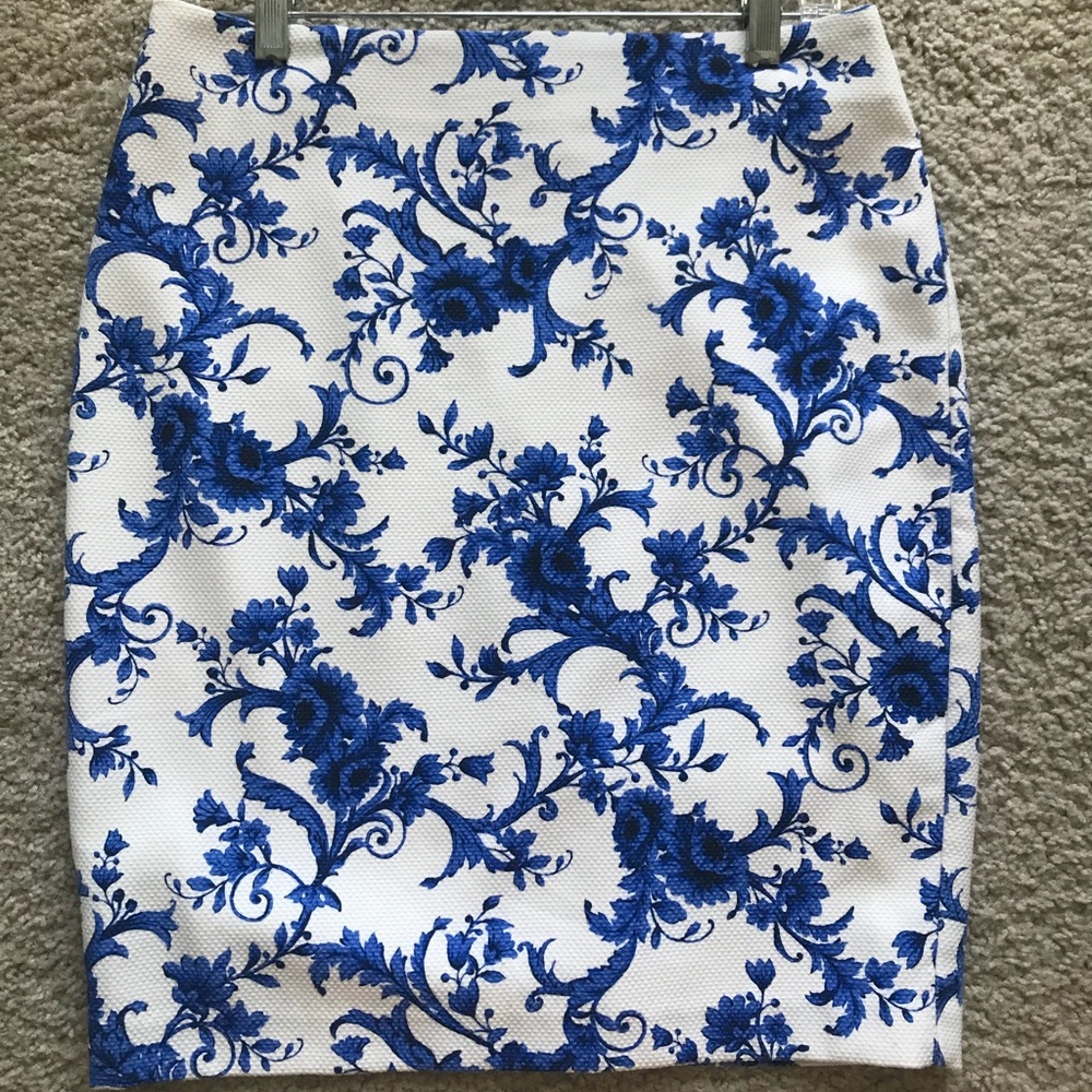 Flower-print pencil skirt